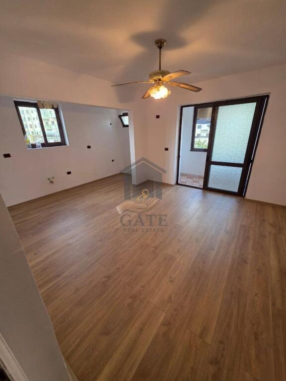 For sale, 2+1 apartment, at the former Police District, Durres!