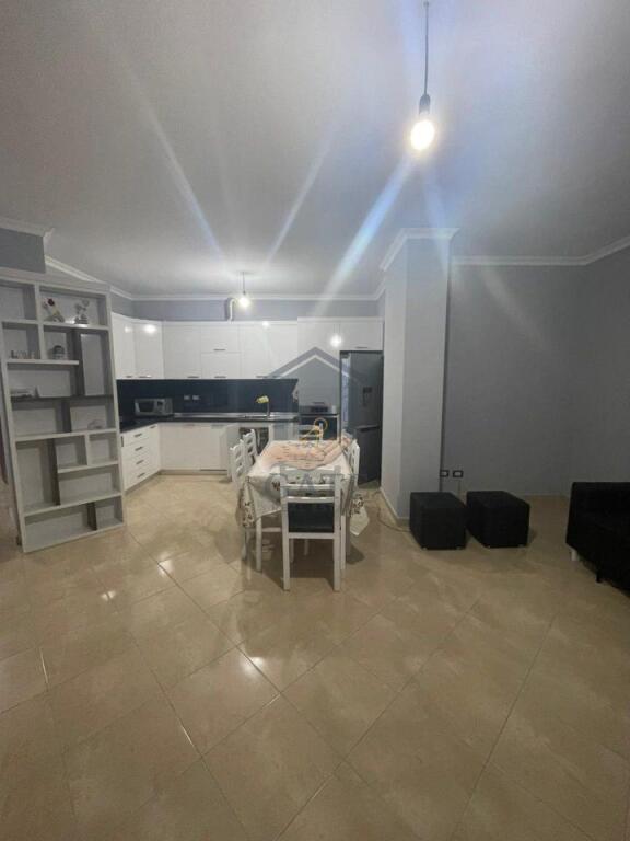📍 Jepet me qira apartament 1+1 në Plazh, tek Stacioni i Policisë