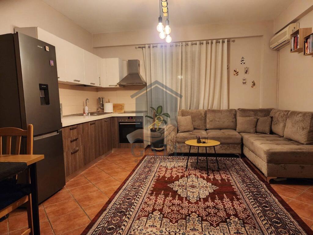 We have for sale a super 2+1 Apartment near the "Bajram Curri" School at the Beach