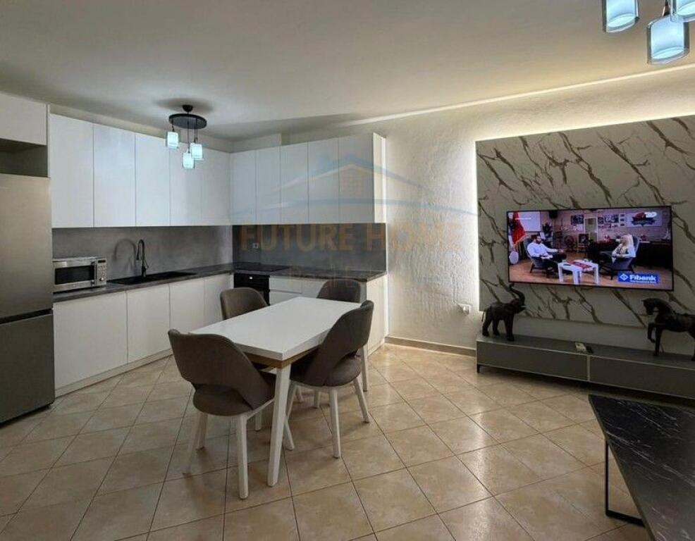 Apartament 2+1 me qira – Rruga e Kavajës, pranë Kompleksit Delijorgji