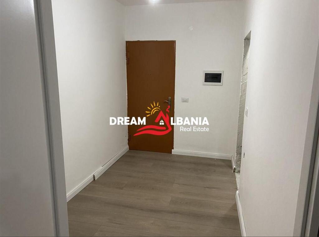 Appartamento 1+1 In Vendita A Kombinat(ID 4119452)