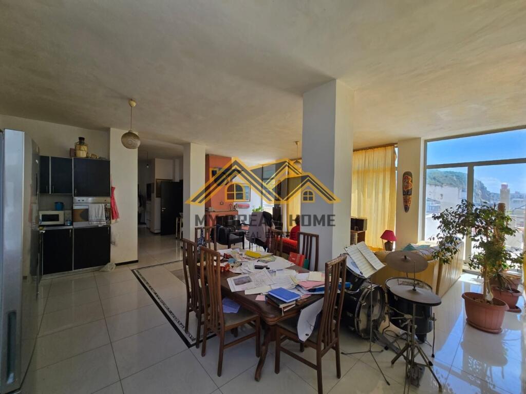 IN VENDITA APPARTAMENTO 2+1+2+VERANDA CON PISCINA ALLO SCoglio DI KAVAJES!!