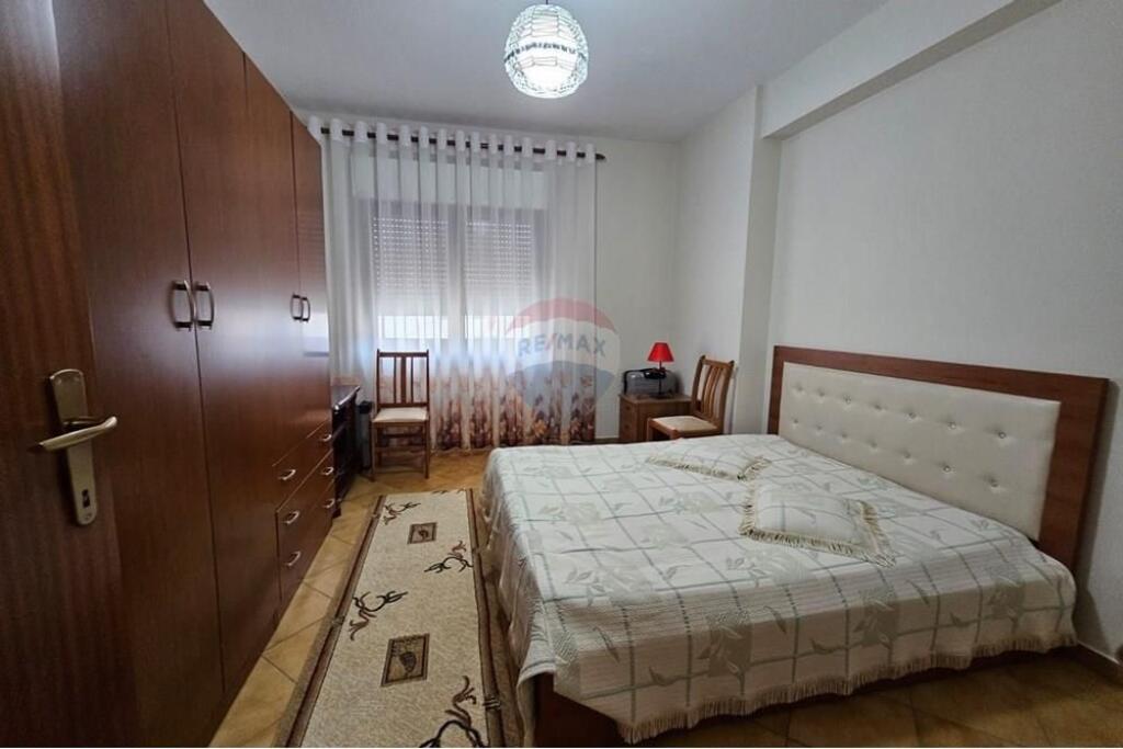 Appartamento 2+1 in affitto a Komuna Parisit