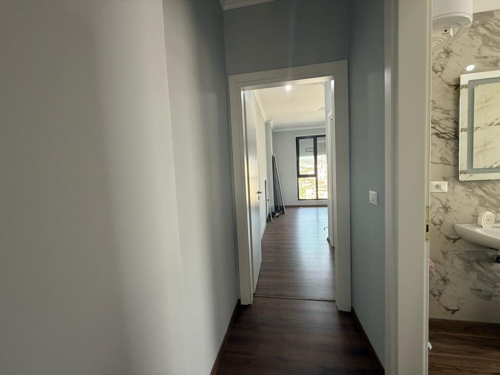 UFFICIO IN AFFITTO 138 M2 PORCELAN 700 EURO