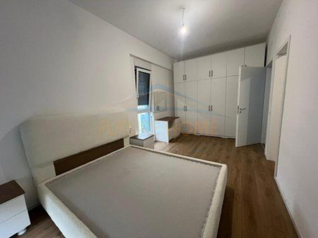Qera, Apartament 2+1+Post Parkimi, Fresku, Tirane
