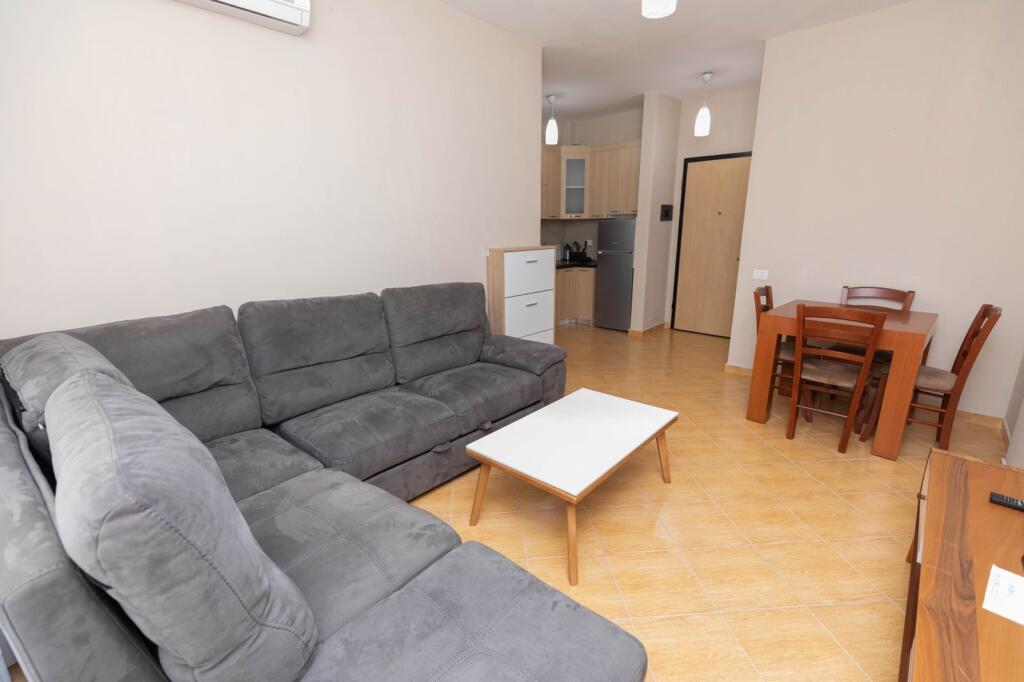 For sale: 1+1 Apartment in Vlora
