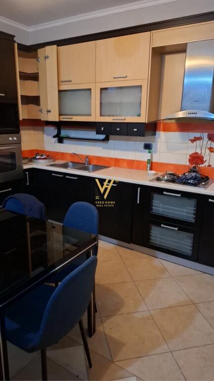 JEPET APARTAMENT 2+1+BLK ME QERA TE SIRI KODRA 700 EURO
