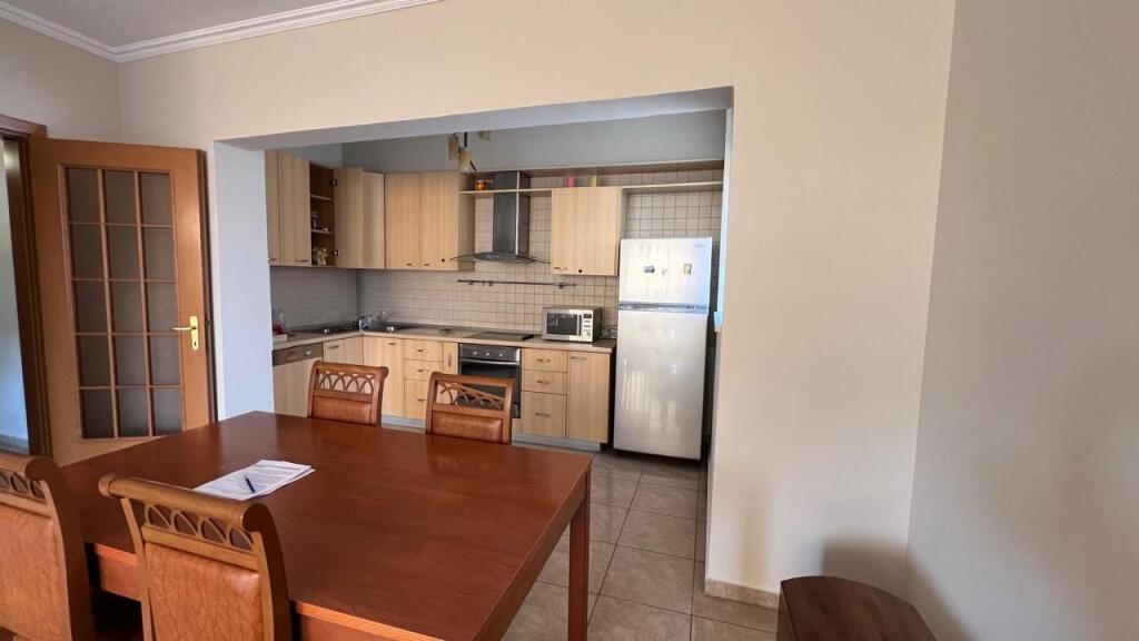 2+1 Apartment for rent near the Artistic High School!