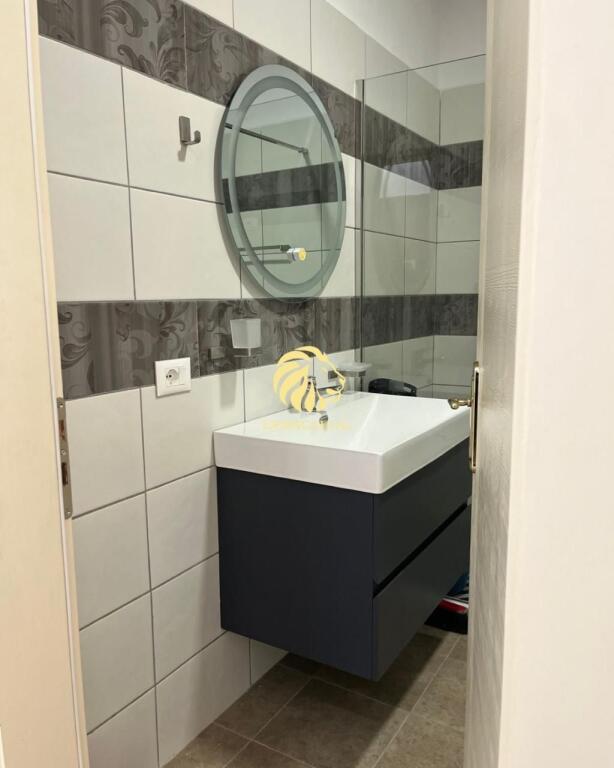 🏢 APARTAMENT ME QIRA – ISH FUSHA E AVIACIONIT