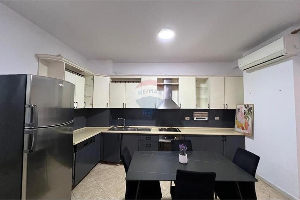 FOR RENT- DINAMO COMPLEX