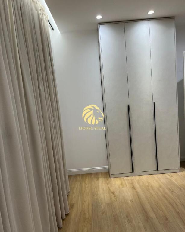 🏢 APARTAMENT ME QIRA – ISH FUSHA E AVIACIONIT