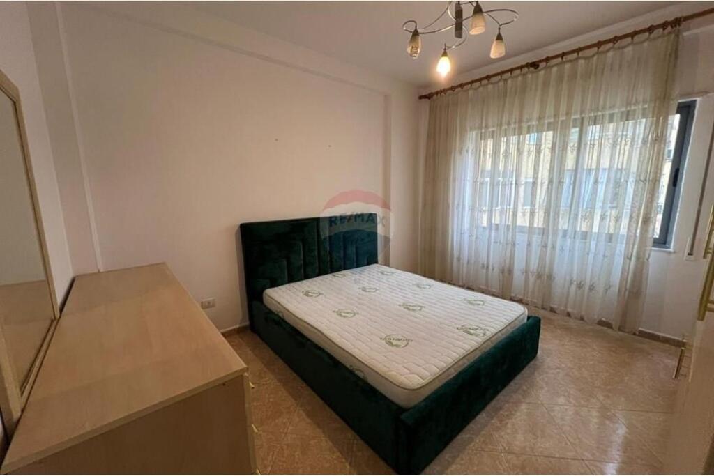 Appartamento 2+1 in affitto a Komuna Parisit