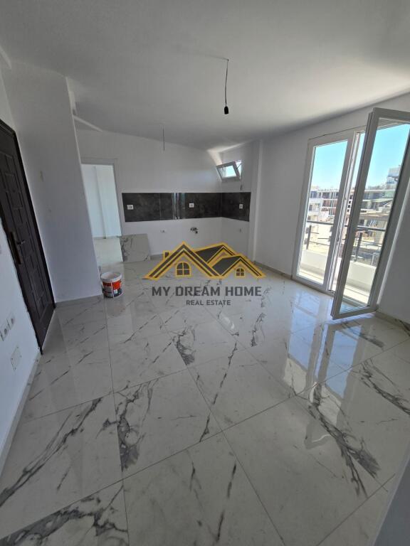 VENDESI APPARTAMENTO 2+1 CON VISTA MARE GOLEM!
