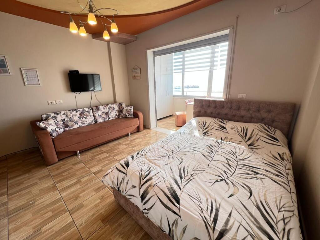 Studio for rent – Rrota e Kuqe Beach, Sea View
