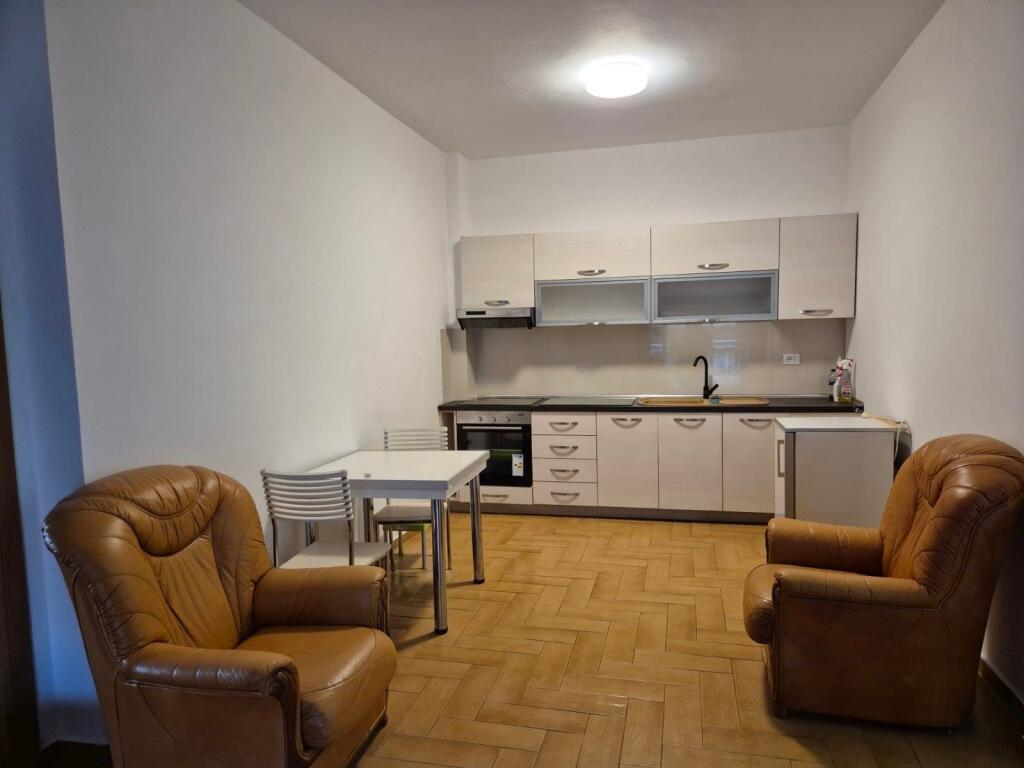 🏡 Appartamento 2+1 in affitto – Via di Kavaja