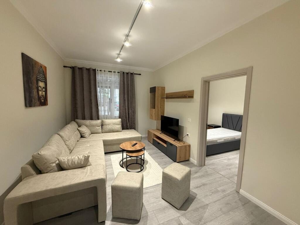 🏡 Appartamento in Affitto – Bllok, Via “Lidhja e Prizrenit” (Vicino alla Guardia)
