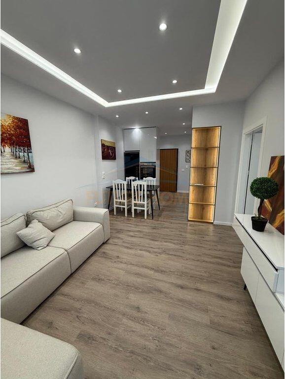 For sale, Apartment 1+1, Durres