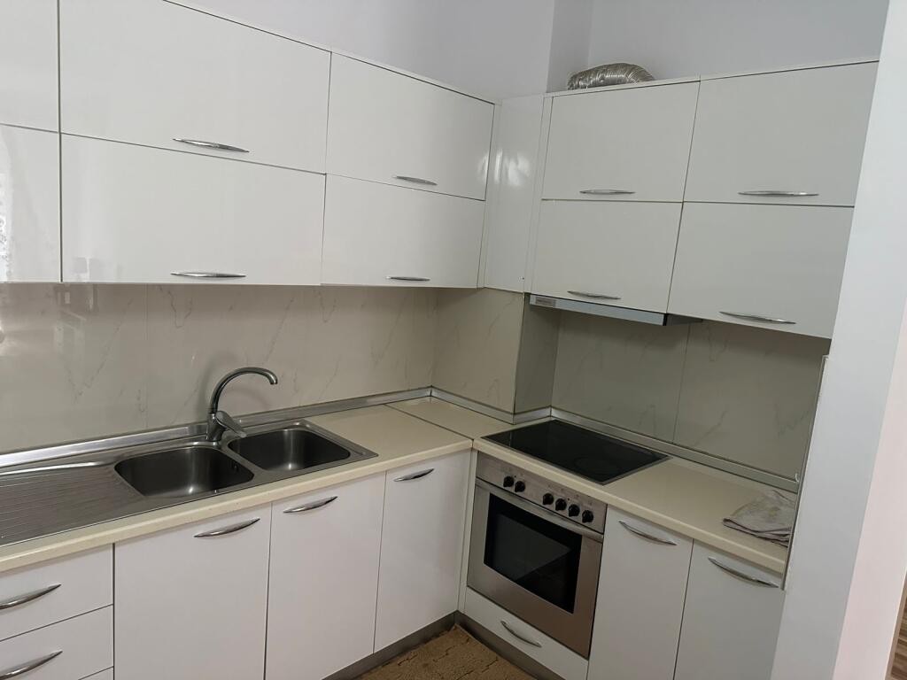 Japim apartament me qira 1+1 me qira Golden Park Amerikan 3