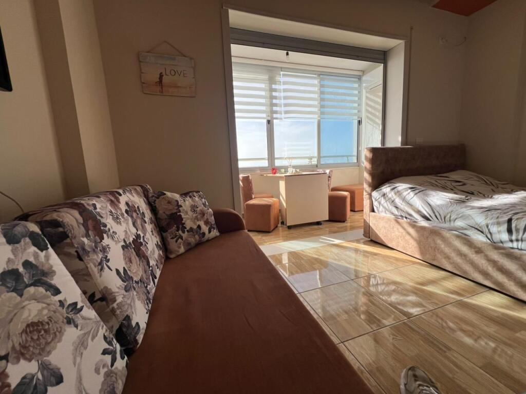 Studio for rent – Rrota e Kuqe Beach, Sea View