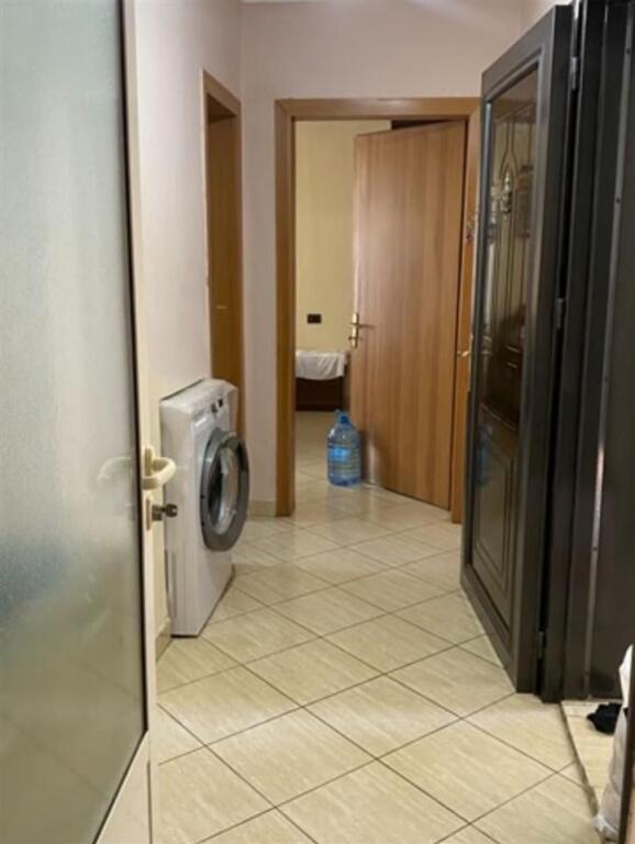 🏡 Shitet Apartament 1+1 – Rr. “Vangjel Çapo”