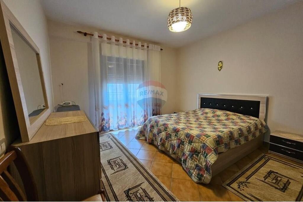 Appartamento 2+1 in affitto a Komuna Parisit