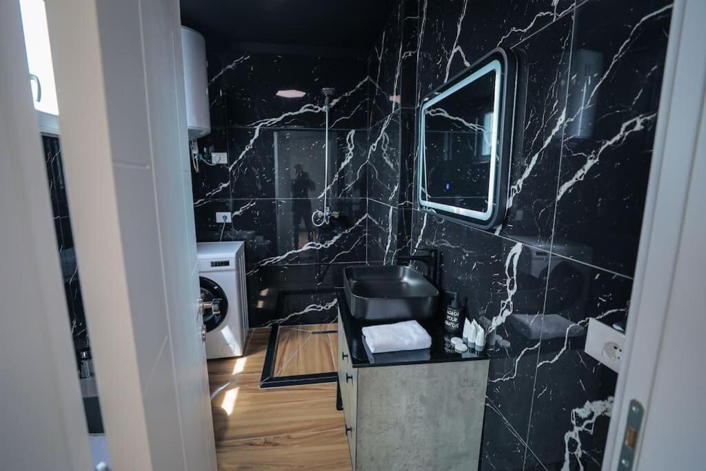 🏡 **Apartment 2+1 for rent – Former Exhibition, near Dinamo Stadium**