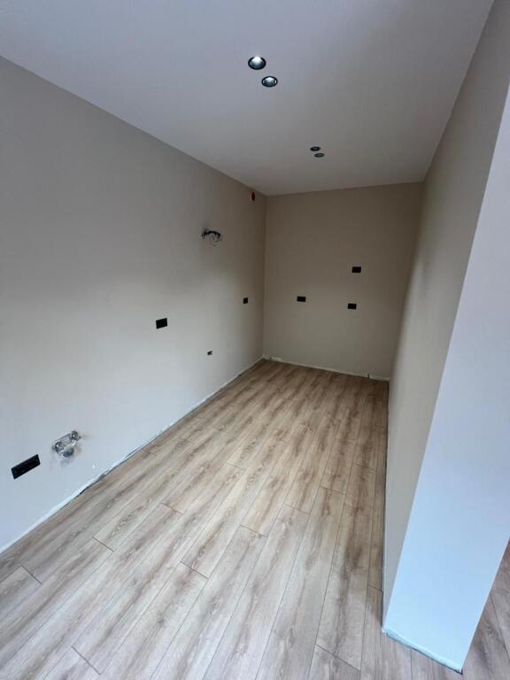SHITET APARTAMENT 2+1+2 PALLATI I BRIGADAVE ( OKAZION )
