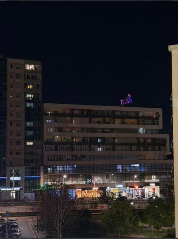 Apartament me Qira 1+1 pranë Ring Center