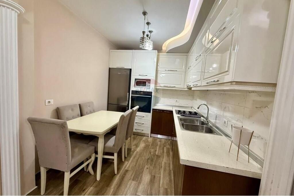 APARTMENT 1+1 FOR RENT NEAR PARTIZANI HIGH SCHOOL !