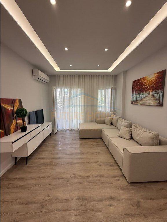 For sale, Apartment 1+1, Durres