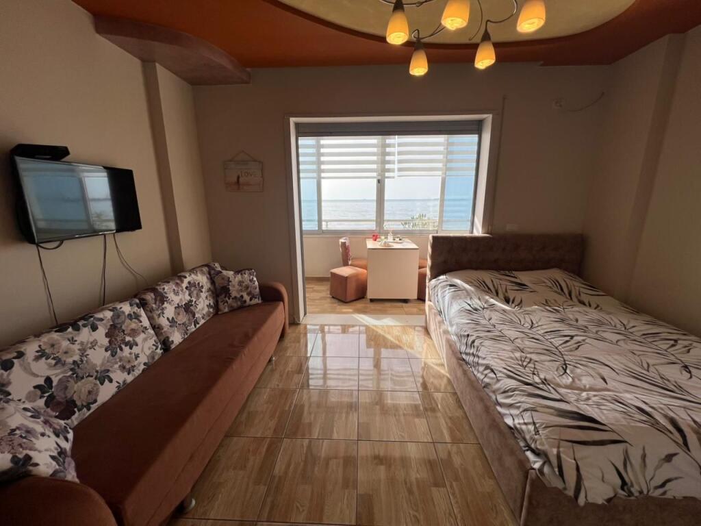 Studio for rent – Rrota e Kuqe Beach, Sea View