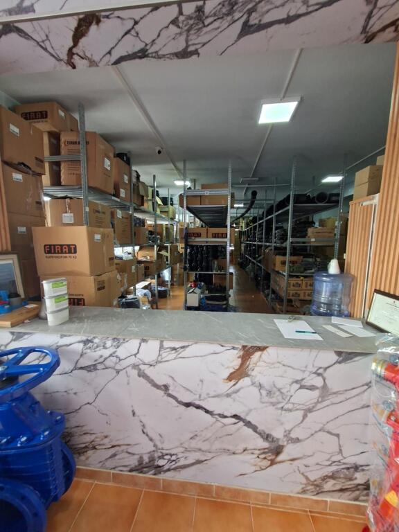 COMMERCIAL SPACE FOR SALE  ASTIR