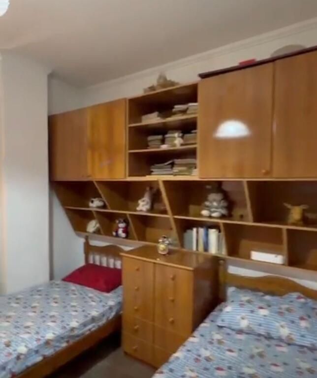 Apartament 2+1 me qira tek Gjimnazi Partizani!