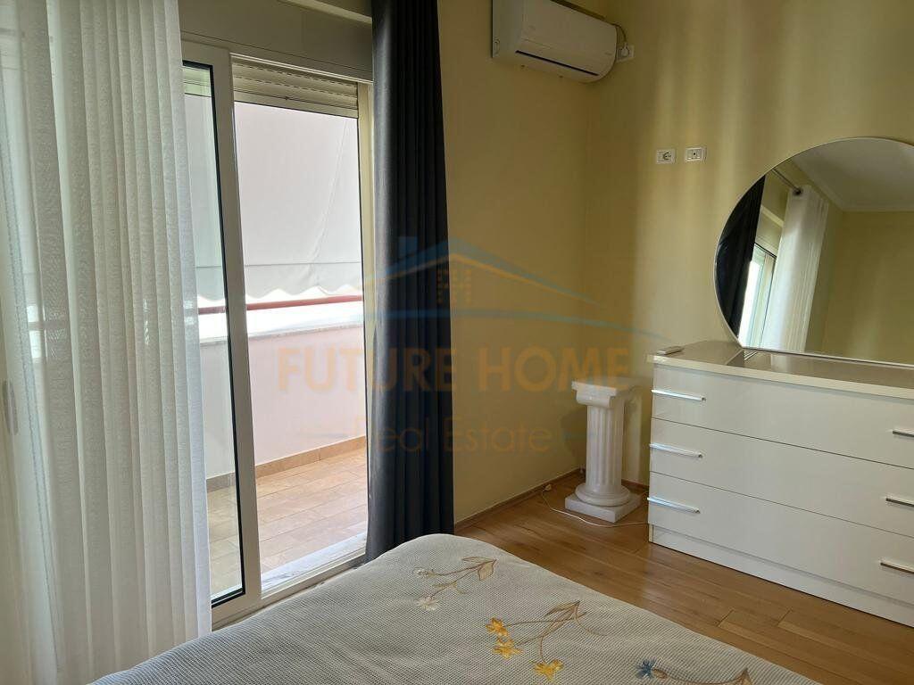 Qera, Apartament 2+1+2 Poste Parkimi, Liqeni i Thate, Tirane.