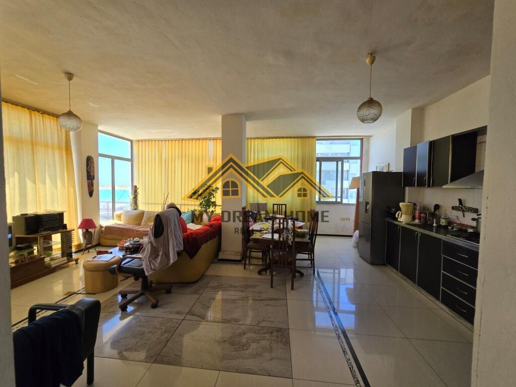 IN VENDITA APPARTAMENTO 2+1+2+VERANDA CON PISCINA ALLO SCoglio DI KAVAJES!!