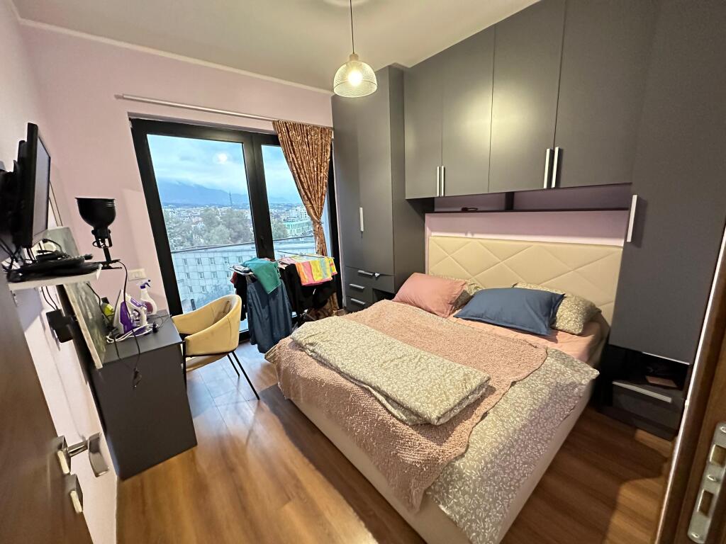 🏡 Jepet me qira Apartament 1+1 📍 Rruga e Dibrës, kompleksi Arlis Ndërtim, tek Farmacia 10💶 Çmimi: 550 €/muaj