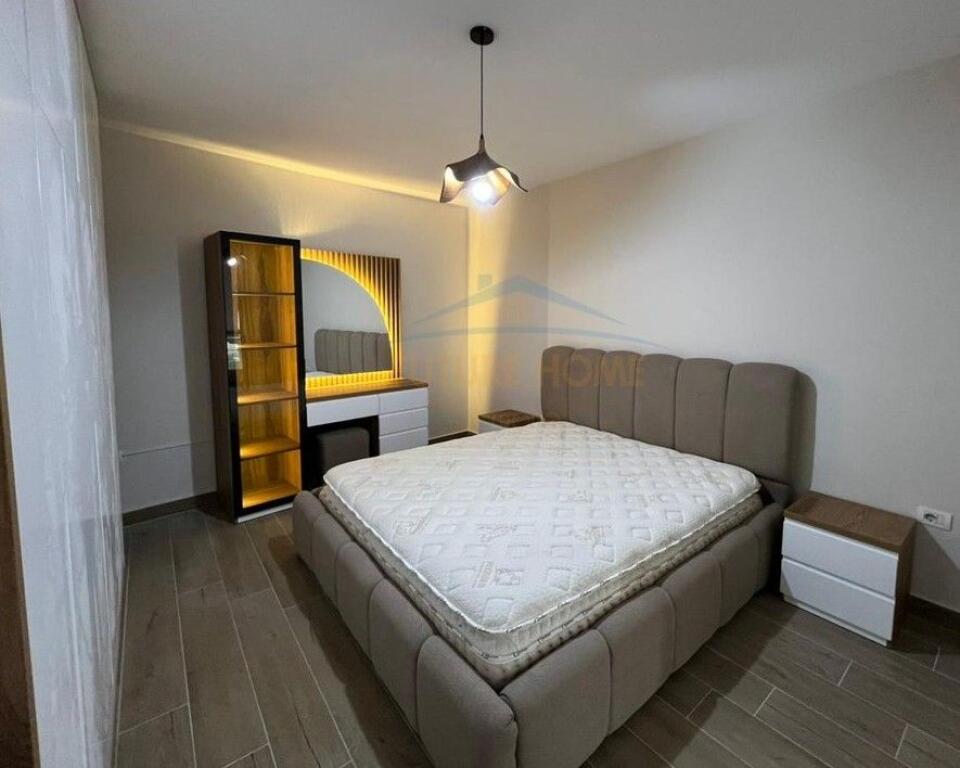 Affitto, Appartamento 1+1, Fresk, Tirana.
