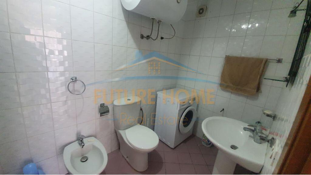 Qera, Apartament 2+1, Rruga e Barrikadave