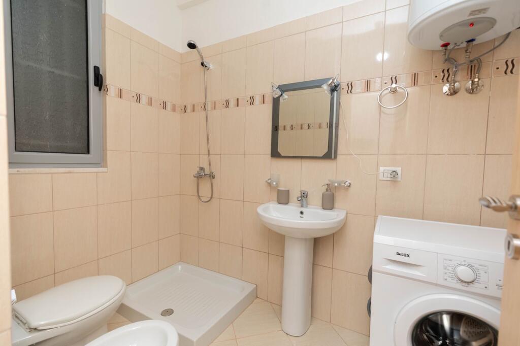 For sale: 1+1 Apartment in Vlora