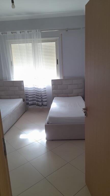 Apartament 1+1 me qera perballe tek Amerikan 3