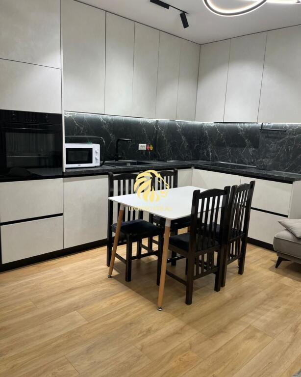 🏢 APARTAMENT ME QIRA – ISH FUSHA E AVIACIONIT