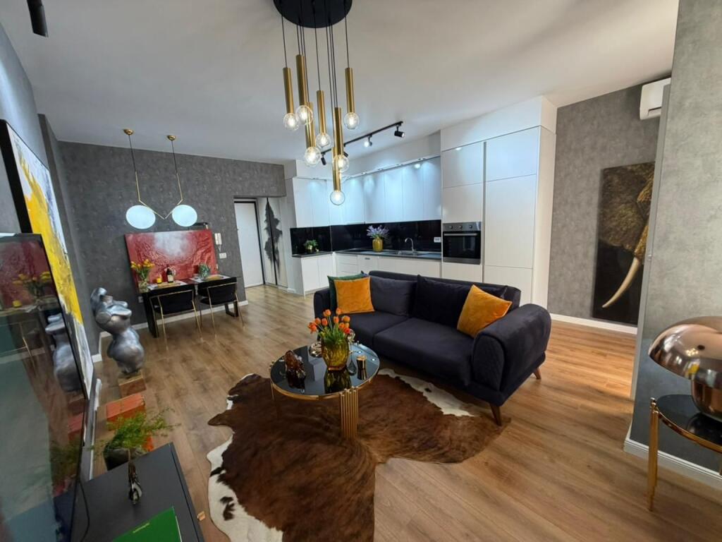 🏡 Appartamento 1+1 in Vendita - Completamente Arredato di Lusso! 📍 Mozaiku di Tirana, via Naim Frashëri