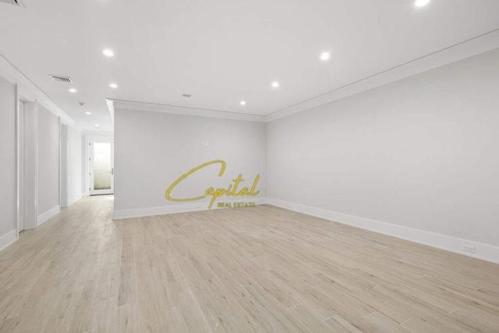 SHOP FOR RENT 150 M2 FORMER PARK 1000 EURO