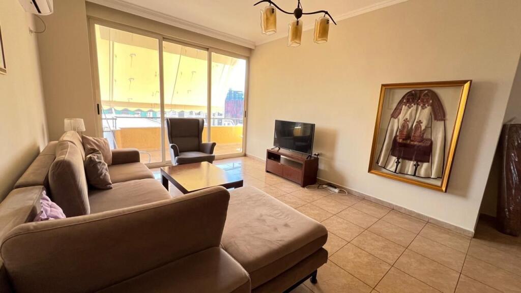 2+1 Apartment for rent near the Artistic High School!