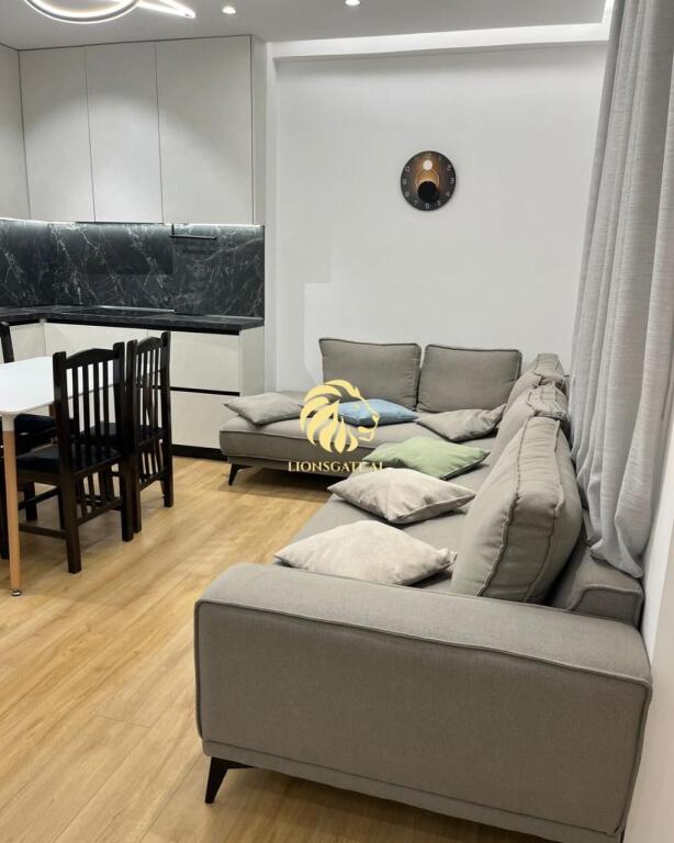🏢 APARTAMENT ME QIRA – ISH FUSHA E AVIACIONIT