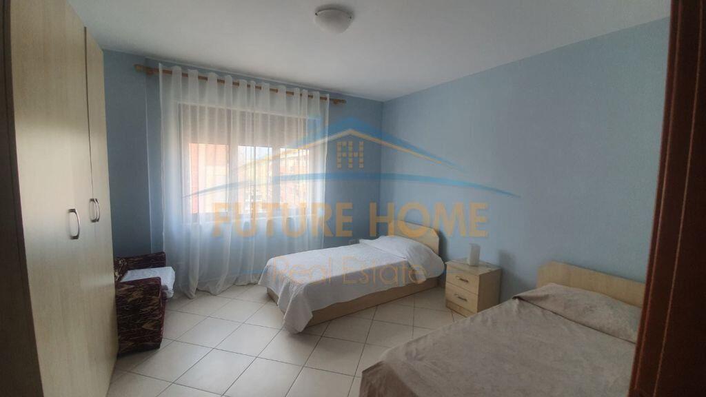 Qera, Apartament 2+1, Rruga e Barrikadave