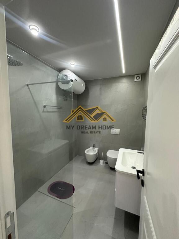 IN VENDITA APPARTAMENTO 3+1+2T+2Balconi A MARKATA, DURRES!!