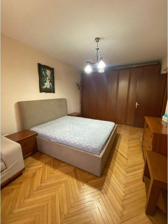 Affitto, Appartamento 2+1, Myslym Shyri, Tirana.