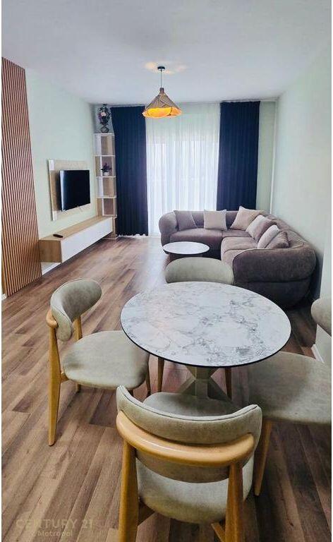 AFFITTASI APPARTAMENTO 1+1, ZOGU I ZI! 700 € /Mese Sup. Totale  77m2