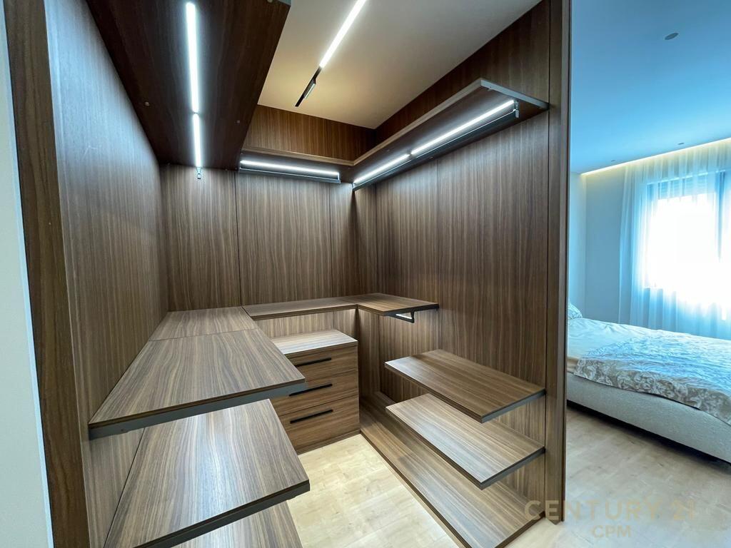 Apartment 2+1+2 Parking Spaces for sale at the Dry Lake